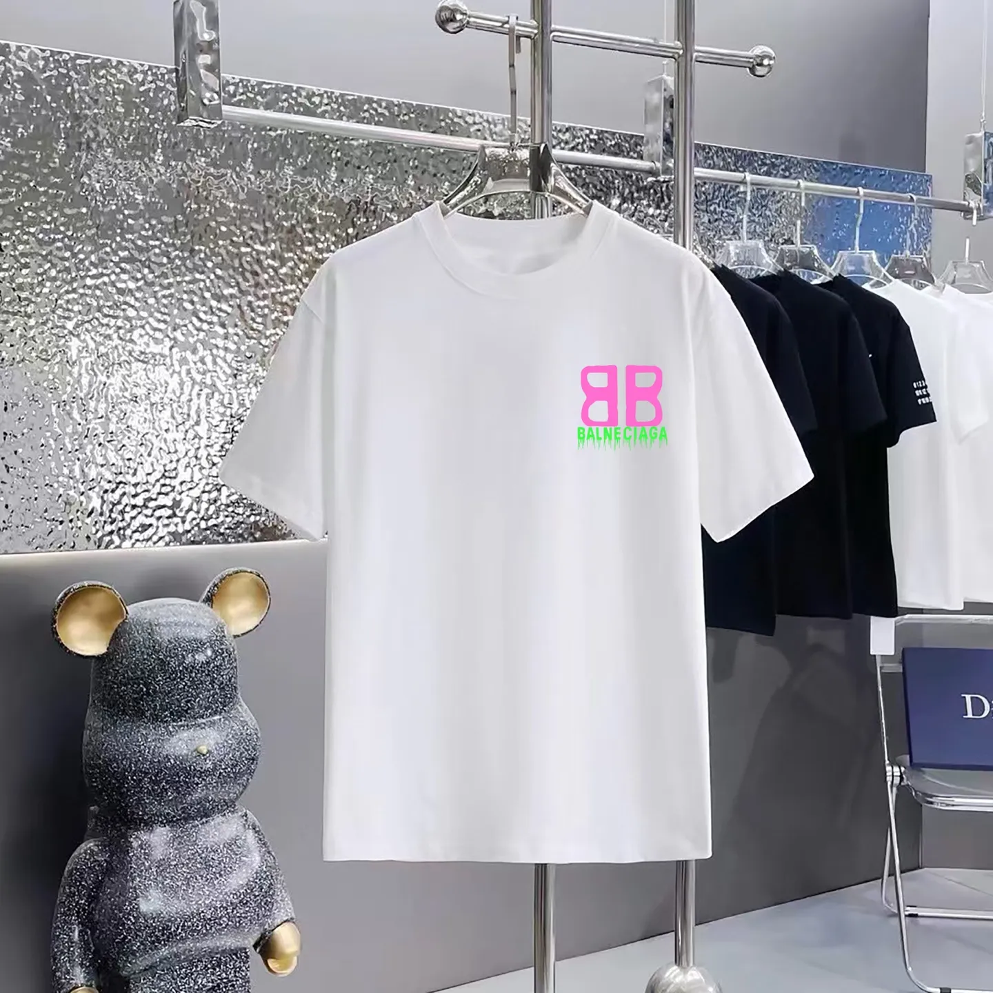 Balenciaga T 1:1 300 1×1 Same Style logo OS 200 ：Black，White， ，Red， Gray Size：XS-L